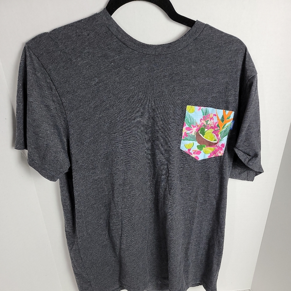 Original T-shirt by Van's tropic coco pocket shirt size L